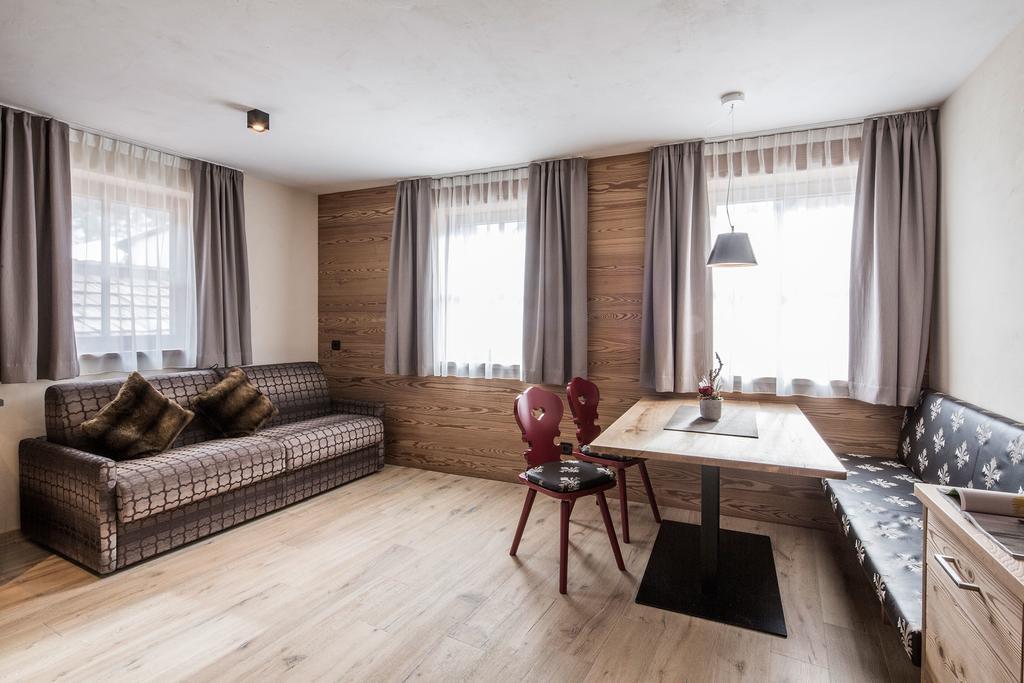 Osti Nicl Apartment San Martino in Badia Exterior photo