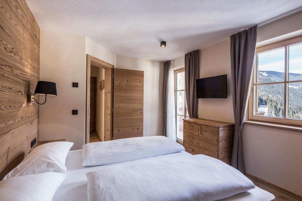 Osti Nicl Apartment San Martino in Badia Exterior photo